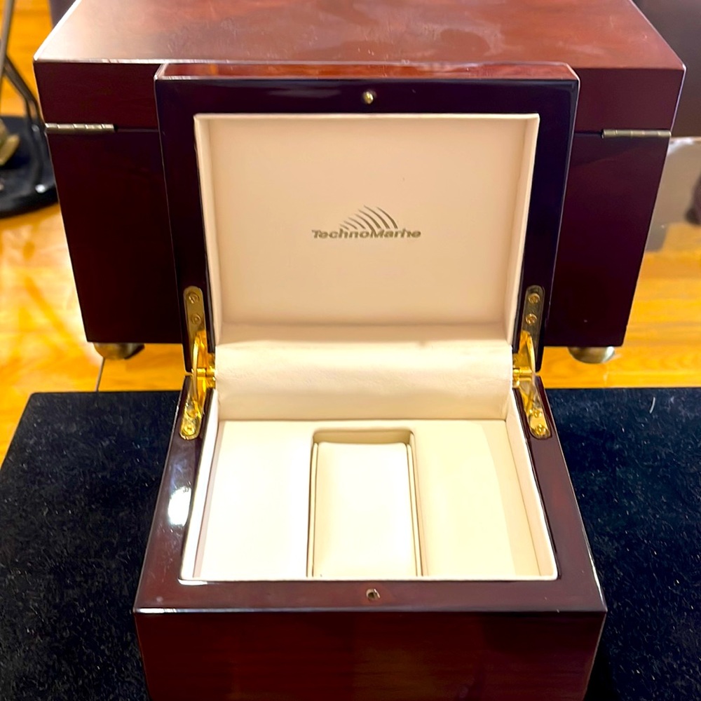 TechnoMarne Watch case